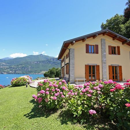 Villa La Punta Bellagio Exterior photo